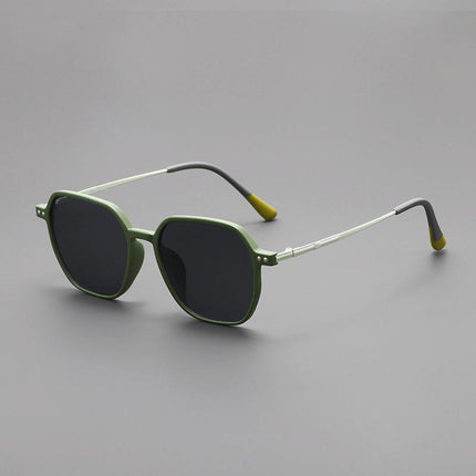 Anteojos de sol Tom Anderson de acetato mate verde, silueta cuadrada, patillas metálicas para amantes de la moda con estilo.