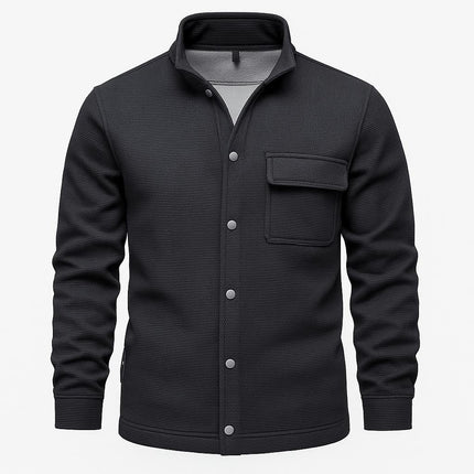 Campera Aspen negra para hombres, confeccionada en poliéster texturizado con forro de microfibra y cierre a presión.