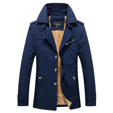 Campera Braga azul marino para hombres, material impermeable con forro polar, ideal para el clima frío urbano.