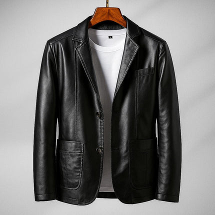 Campera Bront de cuero negro para hombres, estilo slim entallado, doble bolsillo delantero, perfecta para un look sofisticado.