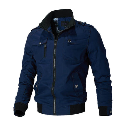 Campera casual azul marino para hombres, material resistente, cierre frontal y bolsillos, ideal para uso diario en otoño.