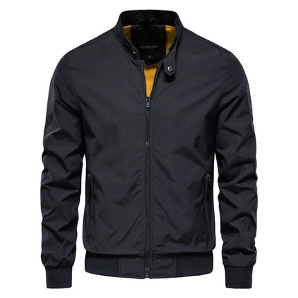 Campera Classic Luxury negra, nylon y poliéster, estilo retro deportivo para hombres.