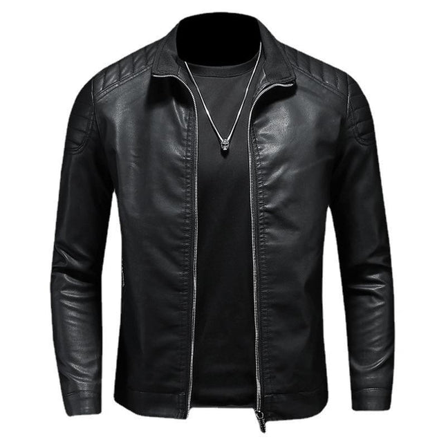 Campera de cuero negro slim para hombres, diseño elegante, ideal para estilo urbano moderno y sofisticado.