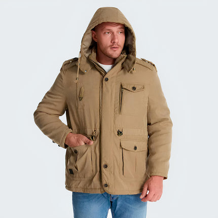 Campera Outwear beige para hombre, interior afelpado, protección térmica, ideal para clima frío, diseño moderno.