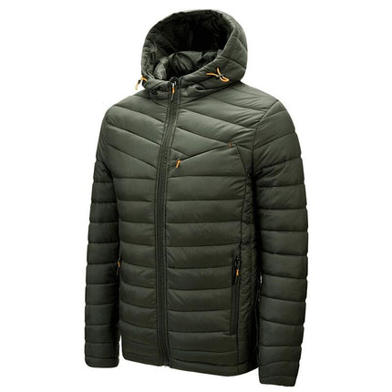 Campera puffer verde con capucha para hombre, ideal para invierno urbano, cierre frontal, estilo moderno, talles S a 2XL.