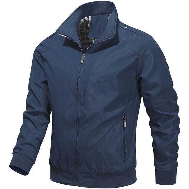 Campera Social Moritz azul, liviana para hombres, con cierre frontal y cuello alto, ideal para eventos formales.