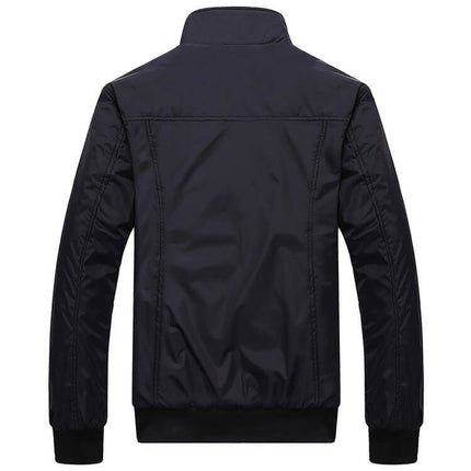 Campera William Elegance para hombre, material sintético, color negro, diseño moderno y sofisticado.