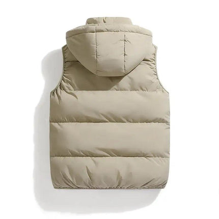Chaleco ThermoShield beige para hombre, sin mangas, con capucha desmontable, ideal para otoño e invierno.