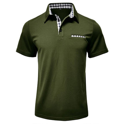 Chomba Hudson Gingham de algodón verde, detalles vichy en cuello y bolsillo, corte entallado, moda masculina elegante.