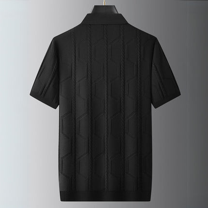 Chomba de algodón negro para hombre con tejido chevrón esculpido, estilo refinado y liviano, ideal para eventos casuales.