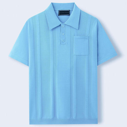 Chomba Sorrento azul para hombre, tejida en algodón liviano con bolsillo en el pecho, ideal para el verano.