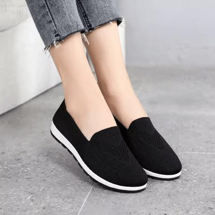 Zapatillas Isabella sin cordones negras de tela, ergonómicas y cómodas, con suela antiimpacto para mujeres argentinas.
