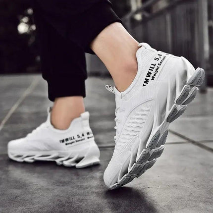 Zapatillas ShockAir Hombre blancas, con amortiguación avanzada, ideales para confort diario y uso masculino.
