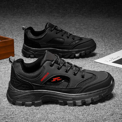 Zapato Trekking Force negro para trekking, suela antideslizante, cuero de vaca, ideal para caminatas cómodas en la naturaleza.
