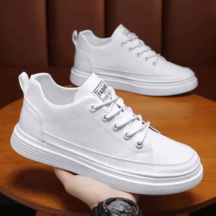Zapato Urban Stone blanco para hombre, diseño moderno, cuero flexible, suela antideslizante resistente al desgaste.
