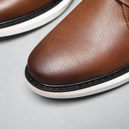 Zapatos de hombre ZENITHI de cuero marrón, diseño casual elegante con cordones, para un look moderno y sofisticado.
